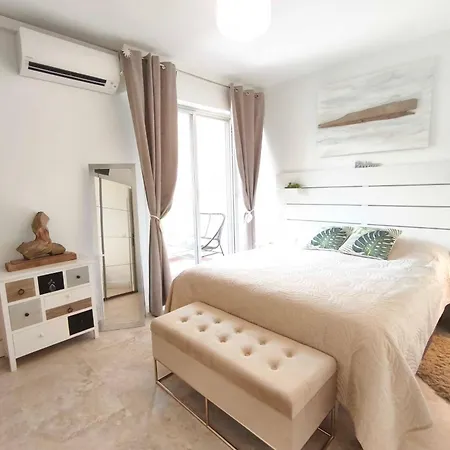 Apartmán With Balcony - Sea View