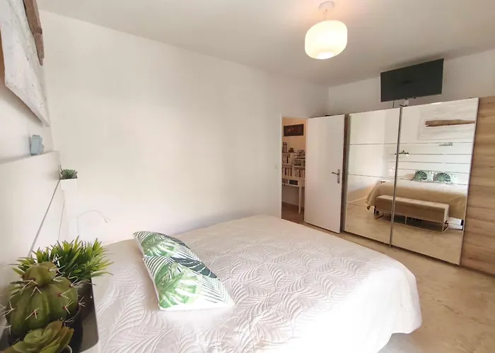 With Balcony - Sea View * Ajaccio (Corsica)